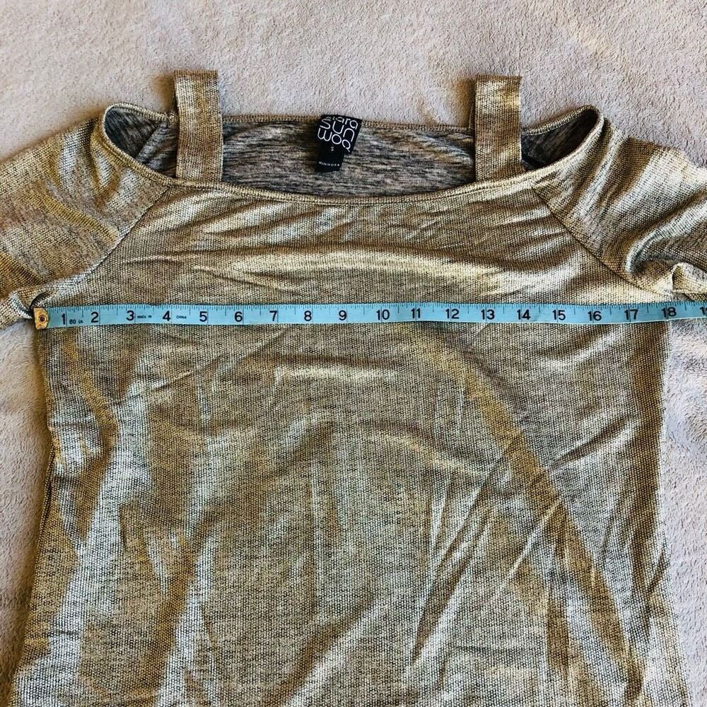 NWOT Clara Sun Woo Gold Lamé Open Shoulder Bell Sleeve Top and Classic Side Slit - Picture 10 of 16